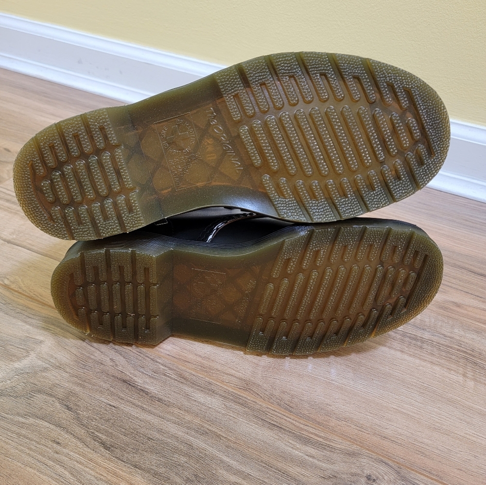 Dr. Martens 1460 STUD - Picture 7 of 11